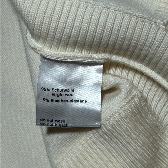 AKRIS Punto Cap Sleeve Merino Wool Snap Front Hooded Sweater - Picture 11 of 14